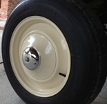 Citroen Traction jantes BM pleines 1946