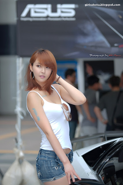 6 Kang Yui-ASUS Lamborghini VX7 Roadshow-very cute asian girl-girlcute4u.blogspot.com