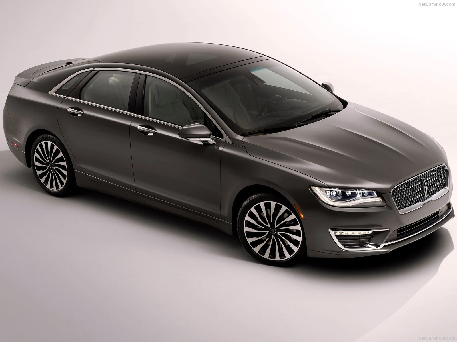 Hình ảnh xe ô tô Lincoln MKZ 2017 & nội ngoại thất