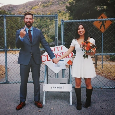 A couple getting married at a US National Park during the government shut down in 2014