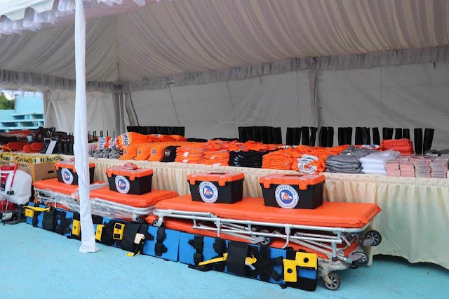 Entregan equipos, herramientas de rescate y remozan local de la oficina de la Defensa Civil en Barahona; realizan Operativo Médico- Odontológico 