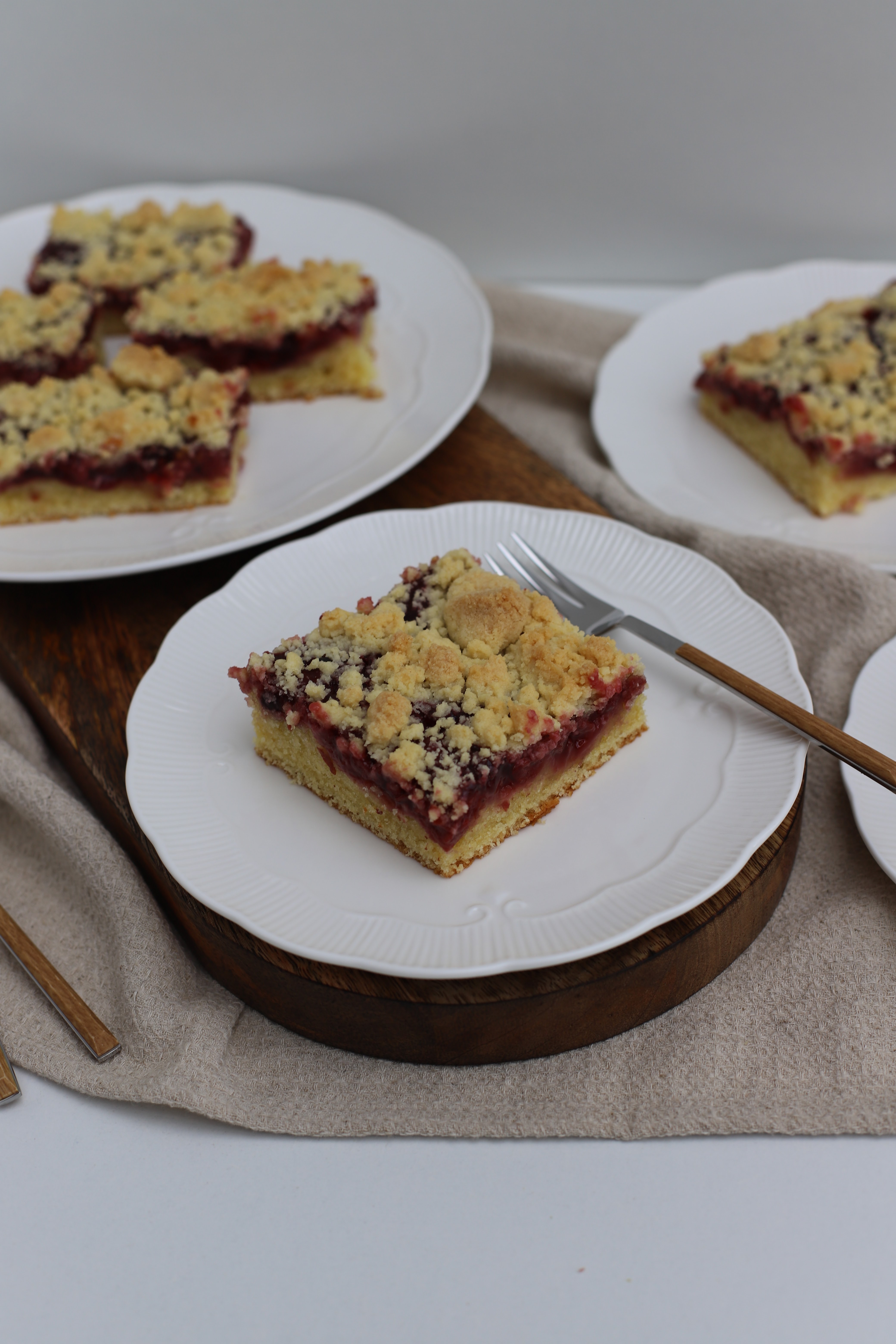 Kirsch-Streuselkuchen im Blech