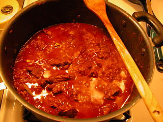 Retete Culinare De La A La Z Gulas De Miel La Ceaun