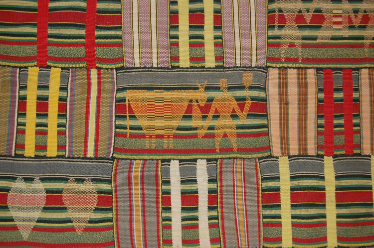 Ewe kente cloth (detail), 1920-40, Ghana, cotton, 339 x 198 cm (The British Museum)