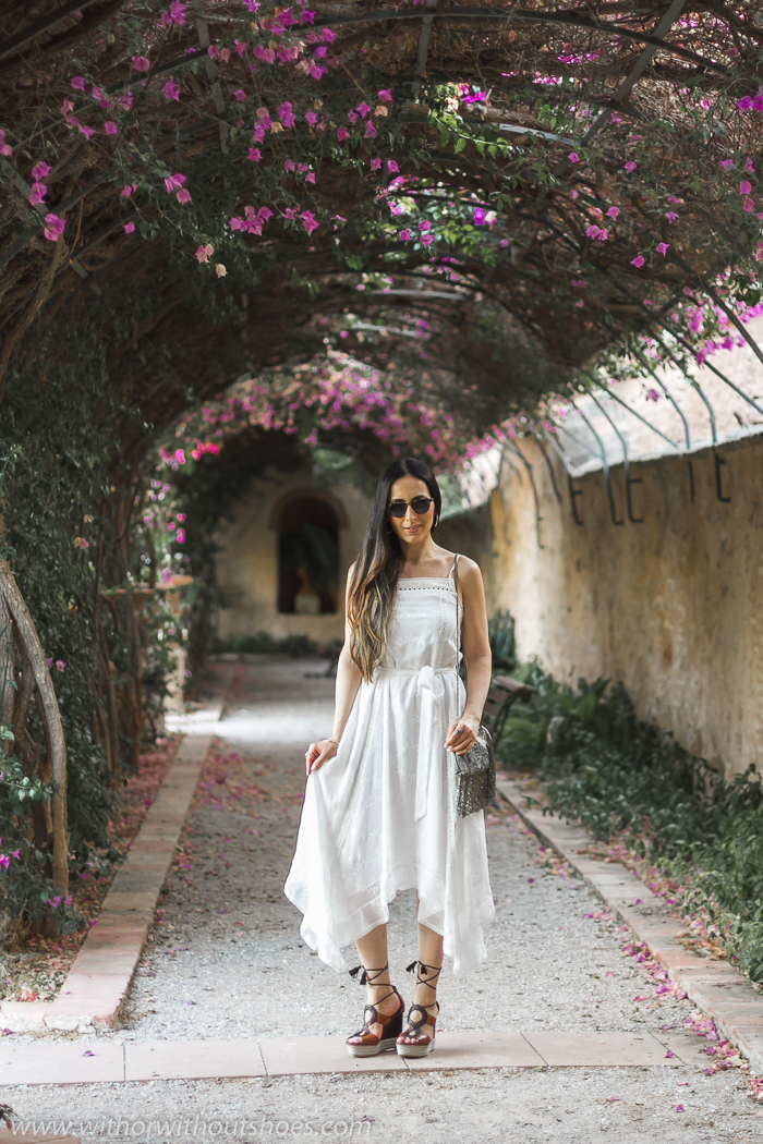 Blogger influencer de Valencia con ideas de look con vestido y zapatos bonitos
