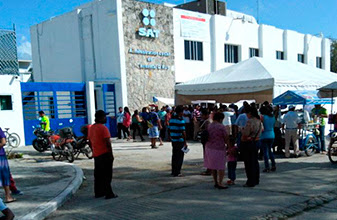 Desborda SAT-Chetumal: miles de usuarios molestos por la pérdida de tiempo en oficina de Hacienda; no se dan abasto, reconocen empleados