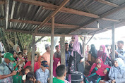 Gubernur Aceh Serahkan Bantuan Pada Masyarakat Desa Pulonas Baru Kec Lawe Bulan Yang Terkena Bencana Banjir Bandang. 