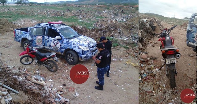 Guarda Municipal encontra moto abandonada em Santa Cruz do Capibaribe