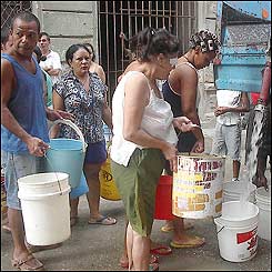 COMIENZA A NORMALIZARSE SUMINISTRO DE AGUA EN PB