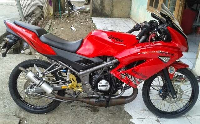 modifikasi motor ninja rr merah