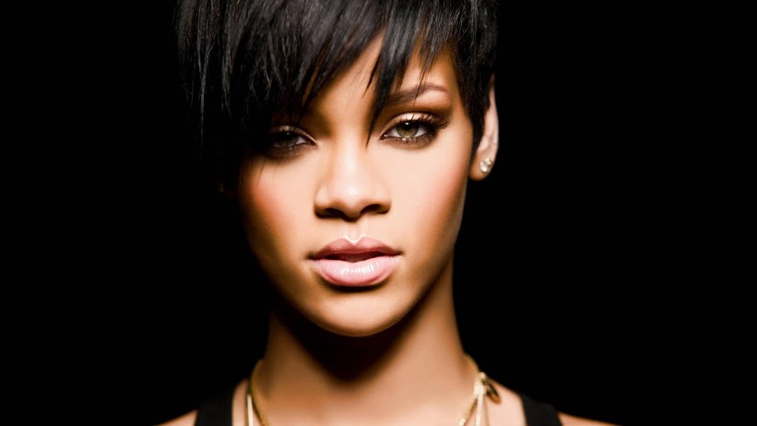 Rihanna HD Wallpaper 8