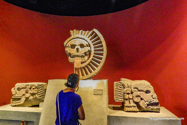 Disco da Morte de Teotihuacán exibido no Museu Nacional de Antropologia do México