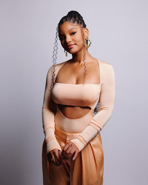 Halle Bailey in Sexy Model Photo Shoot Showing off her Gorgeous Curves and Big Breasts