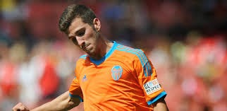 "El Real Madrid sigue de cerca a Gayà" "El Real Madrid sigue de cerca a Gayà"