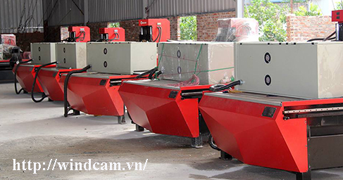 Máy khắc CNC giá rẻ nên mua của công ty nào 1