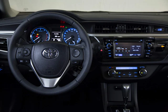 Toyota Corolla 2017 Dynamic - interior - painel