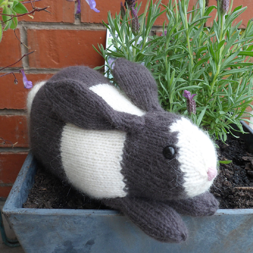 Henry's Rabbit - Free Pattern 