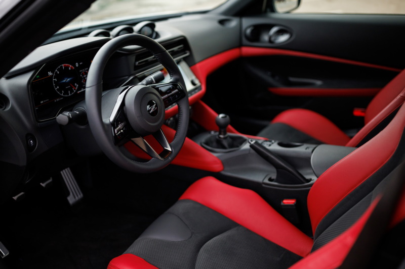 Nissan Z interior