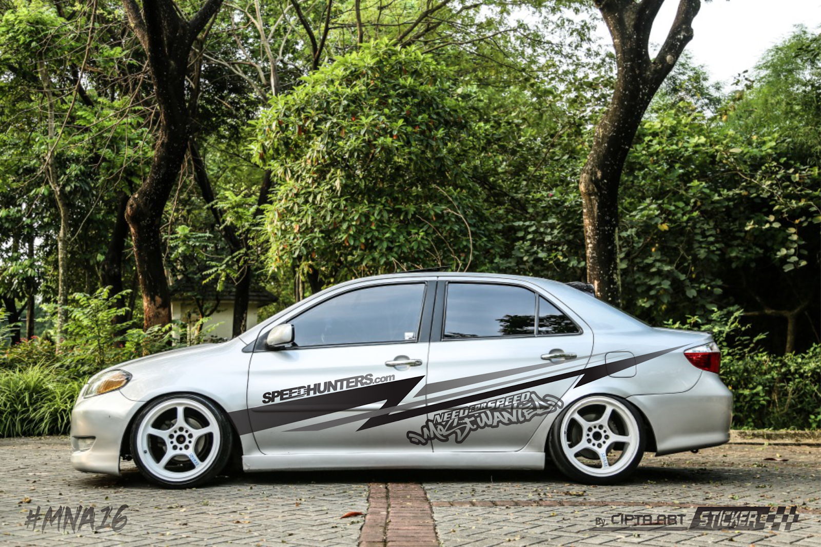 Info Penting 52 Cutting Sticker Mobil Sedan Vios Silver