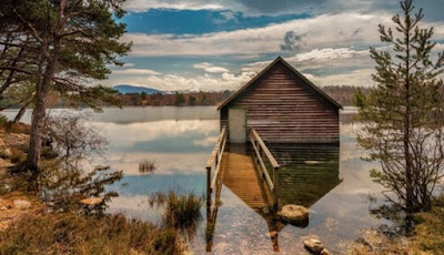 Air Danau Loch Skotlandia Menghilang Secara Misterius