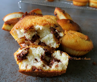 FINANCIER AU CITRON ET ECLATS DE NOISETTES CHOCOLATÉS