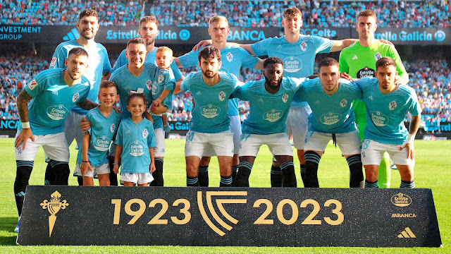 REAL CLUB CELTA DE VIGO. Temporada 2023-24. Unai Núñez, Óscar Mingueza, Carl Starfelt, Jørgen Strand Larsen, Iván Villar. Carles Pérez, Iago Aspas, Luca De la Torre, Jonathan Bamba, Mihailo Ristić, Fran Beltrán. REAL CLUB CELTA DE VIGO 2 🆚 GETAFE C. F. 2 Domingo 08/10/2023, 18:30 horas. Campeonato de Liga de 1ª División,  jornada 9. Vigo, Pontevedra, estadio ABANCA Balaídos: 17.953 espectadores. GOLES: ⚽0-1: 2’, Borja Mayoral. ⚽1-1: 24’, Jonathan Bamba. ⚽1-2: Mason Greenwold. ⚽2-2: Jørgen Strand Larsen.