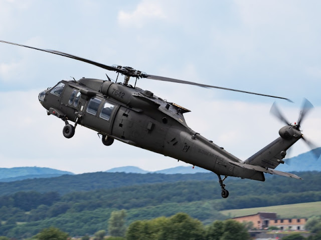 L'Albania riceverà elicotteri statunitensi Black Hawk