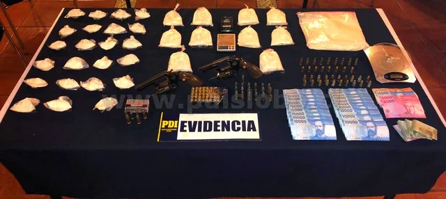 Droga, arma y municiones