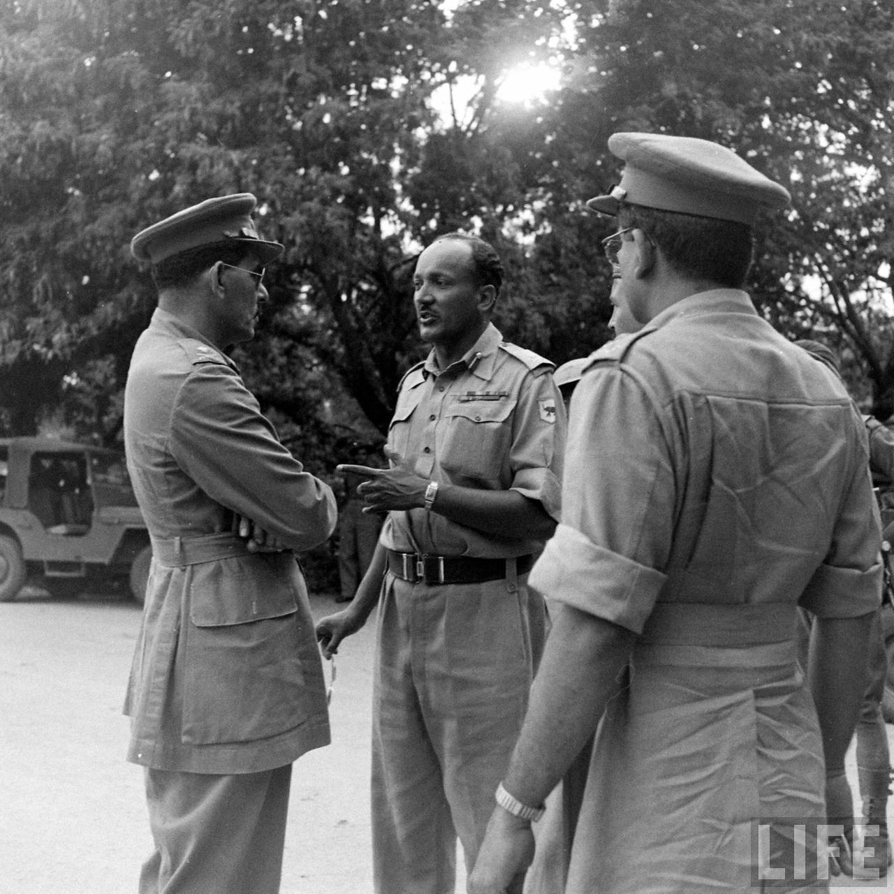 Major General Joyanto Nath Chaudhuri talking with Major General Syed Ahmed El Edroos, Commander-in-Chief of the Hyderabad State Forces | Operation Polo | Hyderabad Police Action | Annexation of Hyderabad, Hyderabad (Deccan), Telangana, India | Rare & Old Vintage Photos of Operation Polo, Hyderabad (Deccan), Telangana, India (1948)