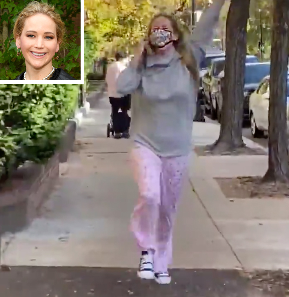 This is how Jennifer Lawrence celebrated Biden's victory in pajamas !!