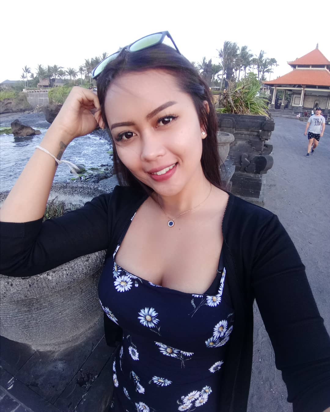 Koleksi Cewek  Cantik  Asal Bali  yang sempat Viral dengan 