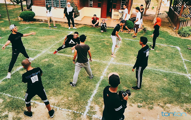 permainan tradisi Galah Panjang