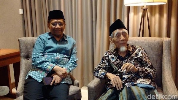 Bertemu Mbah Moen, Mahfud: Kita Sudah Punya Pilihan di Pilpres