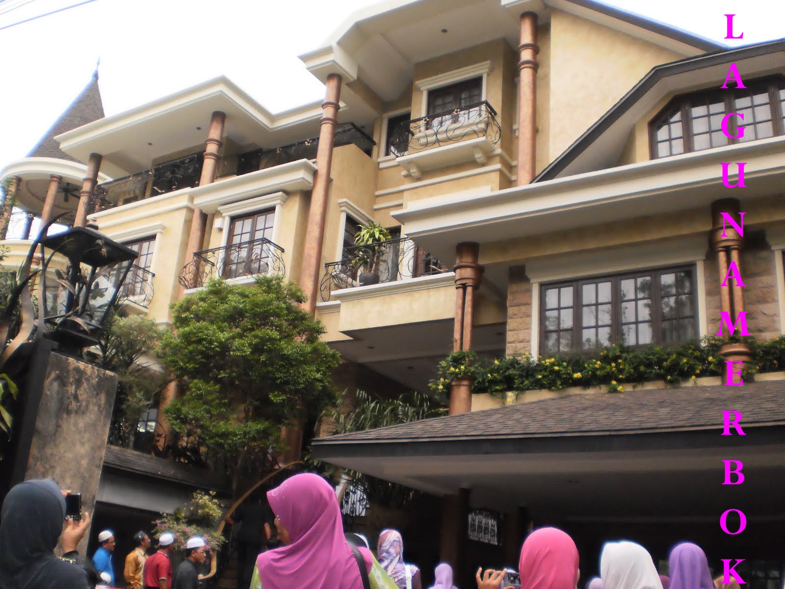 LagunaMerbok Rombongan Ke Rumah Datuk Siti  Nurhaliza  