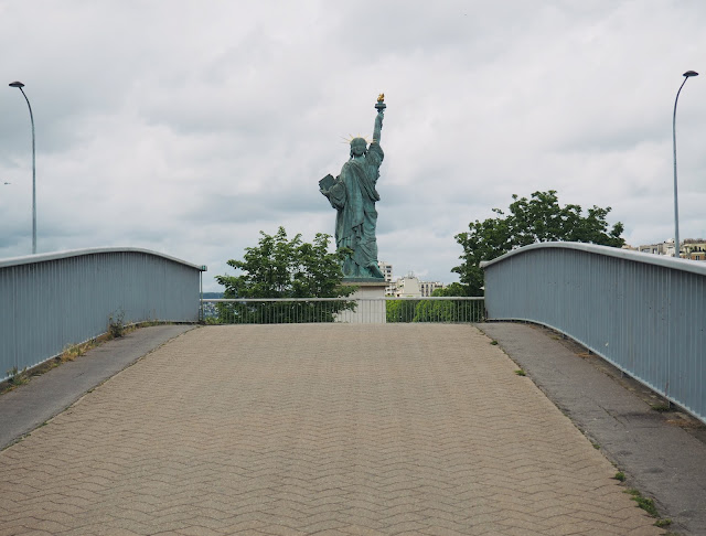 24 hours in Paris - Statue of Liberty