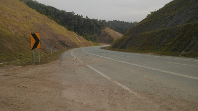 Gambar 2 Laluan Keruak Gunung Bongsu Kuala Berang Gua Musang