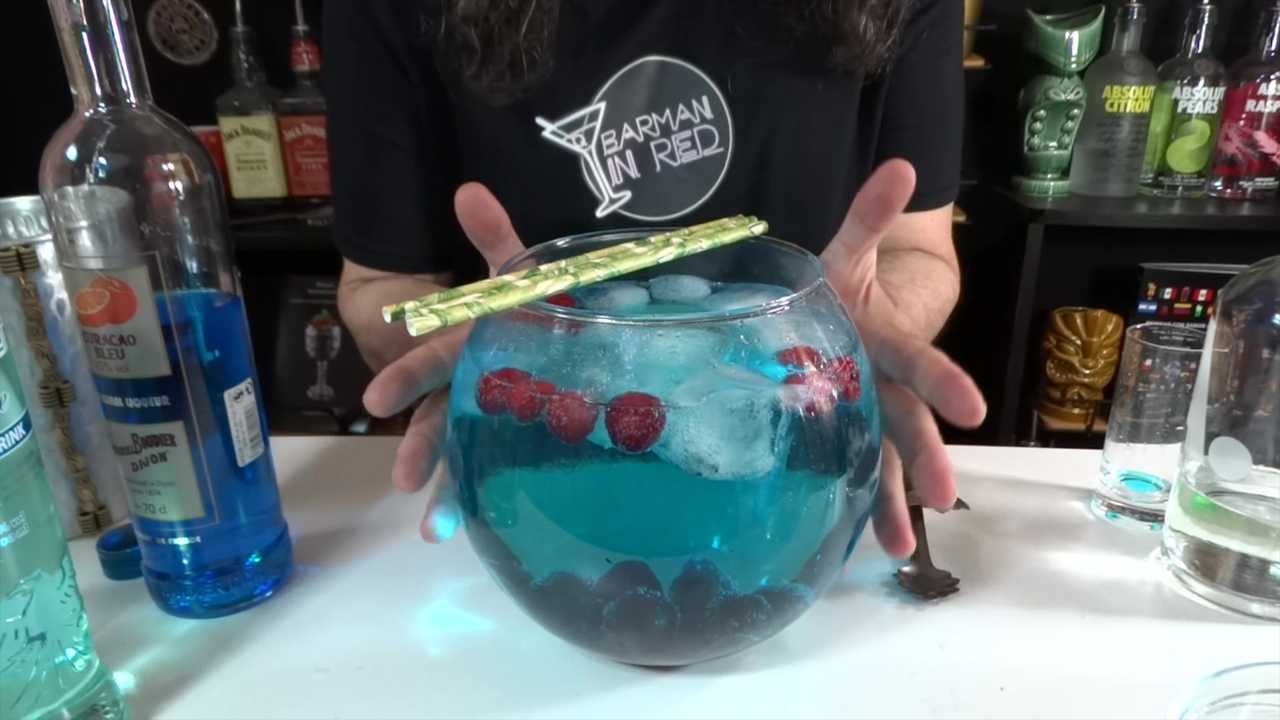 congestión Temprano animación FISH BOWL BLUE una super bebida rica, barata y fácil de hacer