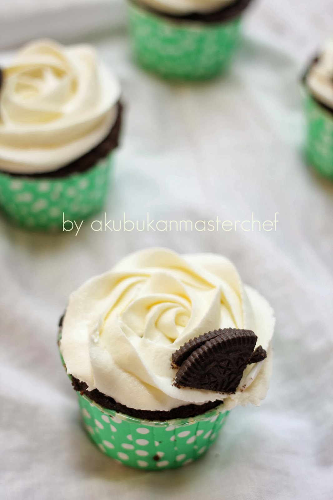 Aku Bukan Masterchef: Resepi 310 : Chocolate Oreo Cupcakes