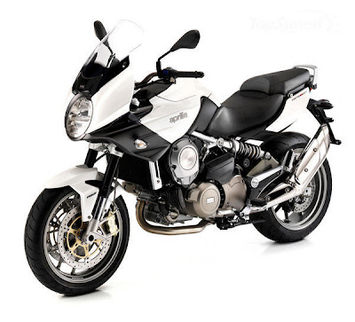 The 2013 Aprilia Mana 850 GT ABS