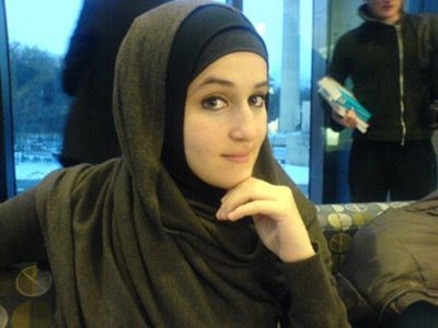 Dress Model Term on Amazing Fashion  Beautiful Hijab Models