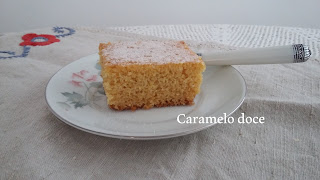 pedaço de bolo de fubá