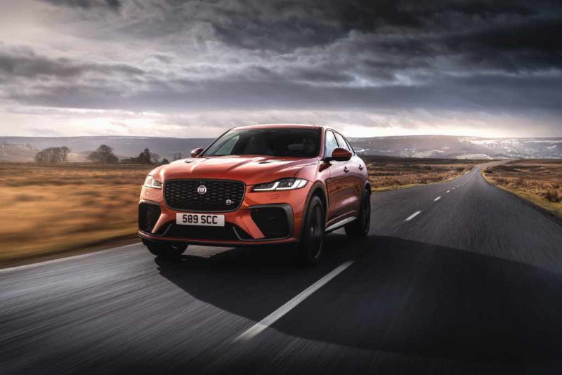 Choices: The F-Pace SVR vs. Discovery R-Dynamic S