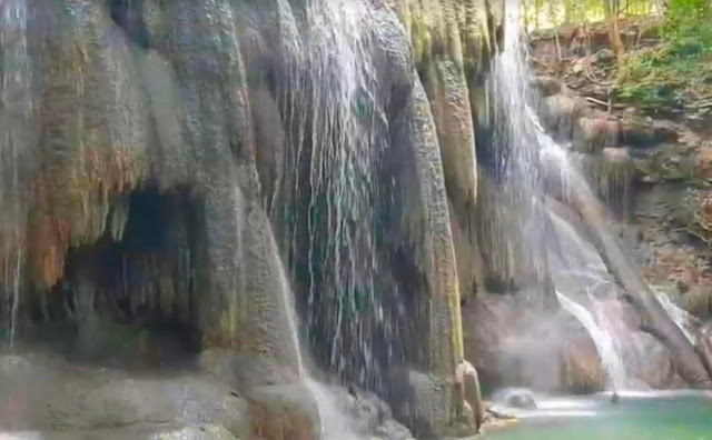 Air Terjun Mata Jitu di Pulau Moyo