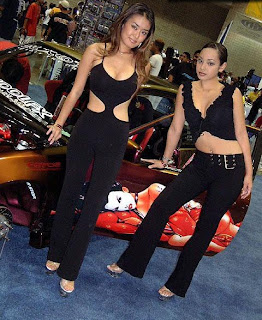 car hot wallpaper girls in car show