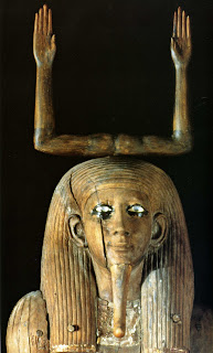 2060 -1780 Statue du ka de Hor I Aouibrê, Détail, bois doré à la feuille et pierres dures, Dahchour, XIIIè Dynastie, Egypte Antique