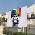 Viral gambar baliho payung bertuliskan syariat Islam melawan LGBT