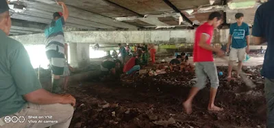di gusur tanpa perlawanan, mengganggu pengairan,got, sampah,,air tersumbat, banjir