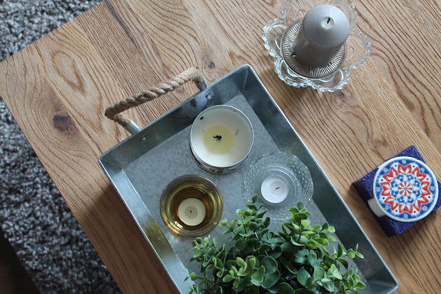 Wooden Coffee Table - Candles