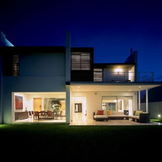 modern house for a night on the dynamic