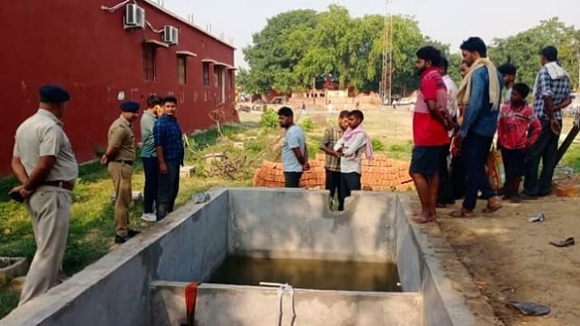 dead-body-of-child-found-in-water-tank-at-dildar-nagar-railway-station